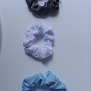 NEW.  PONYTAIL DECORATIONS.  NWOT  $8. BUNDLE 3 SETS $15.